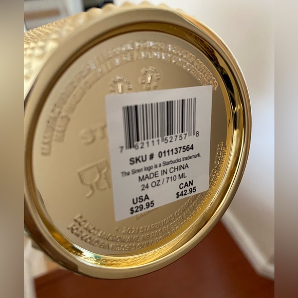 Starbucks Holiday 2022 Venti Gold Chrome Studded Tumbler - Picture 3 of 3